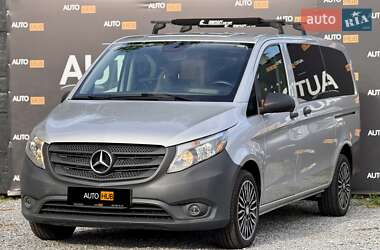 Мінівен Mercedes-Benz Metris 2015 в 