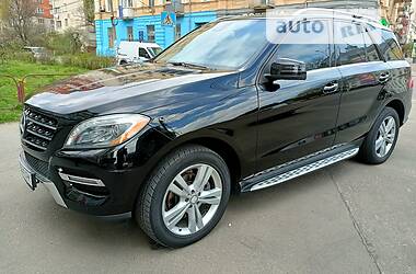 Позашляховик / Кросовер Mercedes-Benz ML 350 2013 в Києві