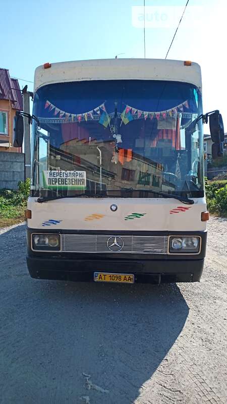 Туристический / Междугородний автобус Mercedes-Benz O 303 1996 в Городенке