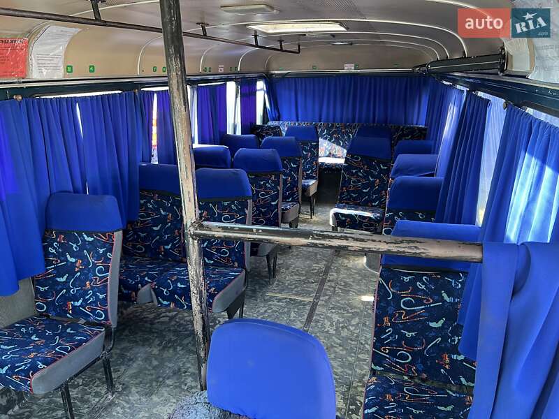 Пригородный автобус Mercedes-Benz O 309 1980 в Чорткове