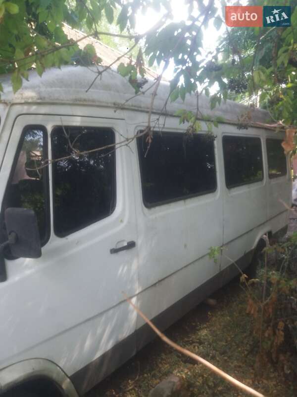 Микроавтобус Mercedes-Benz O 325 1991 в Любашевке