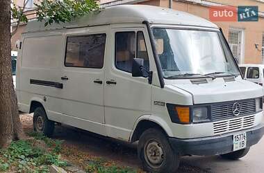 Микроавтобус Mercedes-Benz O 402 1989 в 