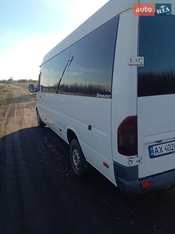 Мікроавтобус Mercedes-Benz O 403 2003 в Валках