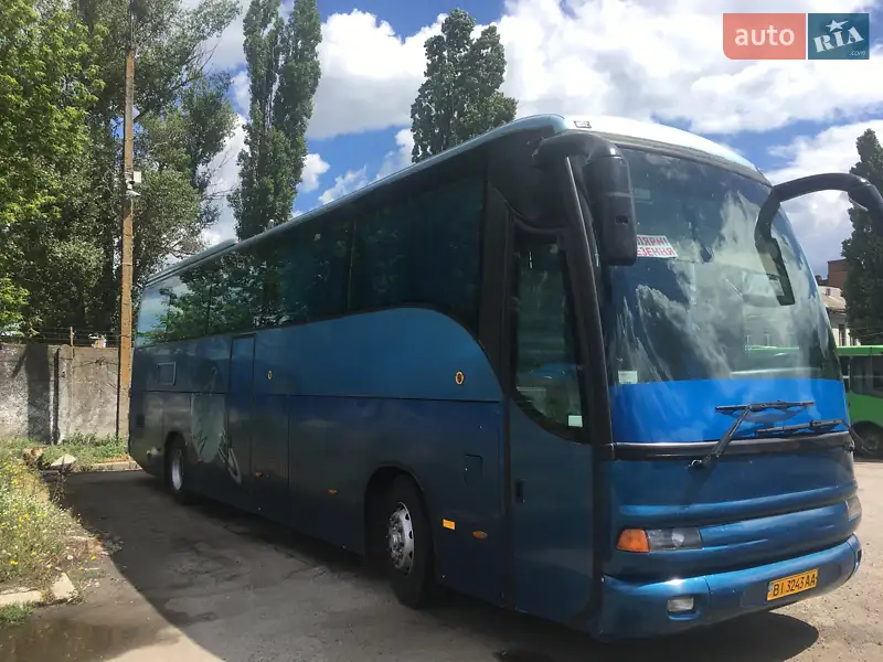 Туристический / Междугородний автобус Mercedes-Benz O 404 1995 в 