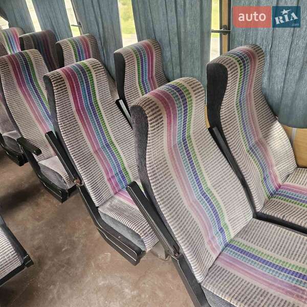 Приміський автобус Mercedes-Benz O 404 1991 в Львові фото 18 Приміський автобус Mercedes-Benz O 404 1991 в Львові