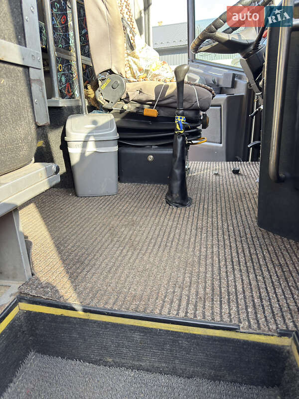 Туристический / Междугородний автобус Mercedes-Benz OH-Series 1995 в Ивано-Франковске