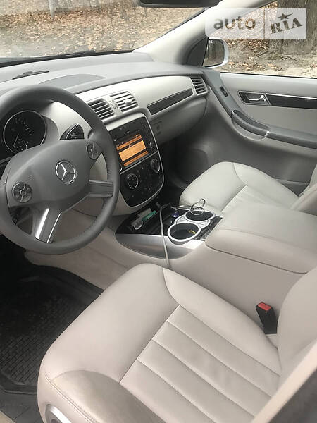 Универсал Mercedes-Benz R-Class 2010 в Львове
