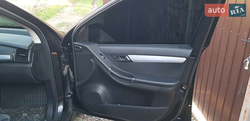 Универсал Mercedes-Benz R-Class 2006 в Ивано-Франковске