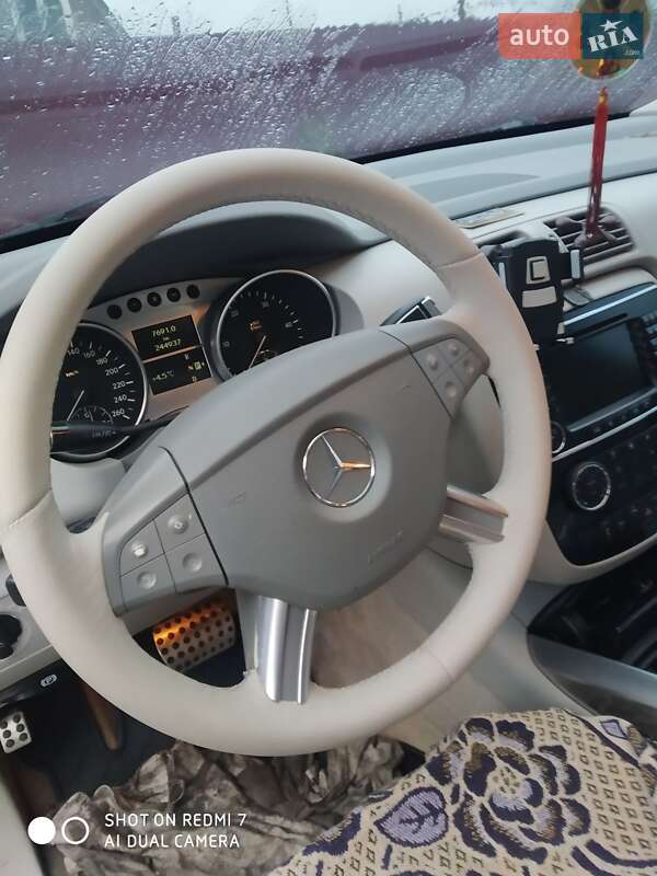 Универсал Mercedes-Benz R-Class 2006 в Николаеве