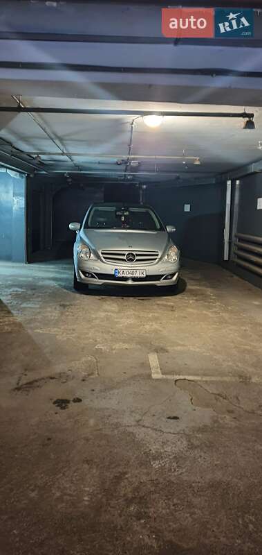 Mercedes-Benz R-Class 2005