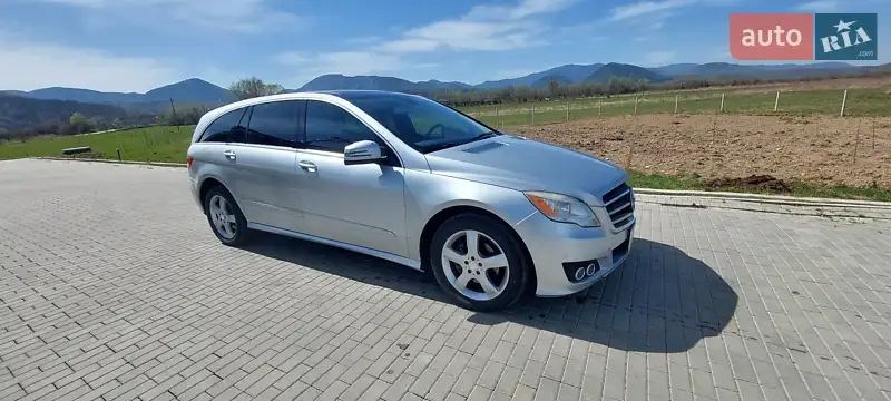 Mercedes-Benz R-Class