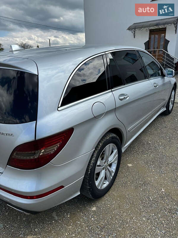 Универсал Mercedes-Benz R-Class 2010 в Черновцах