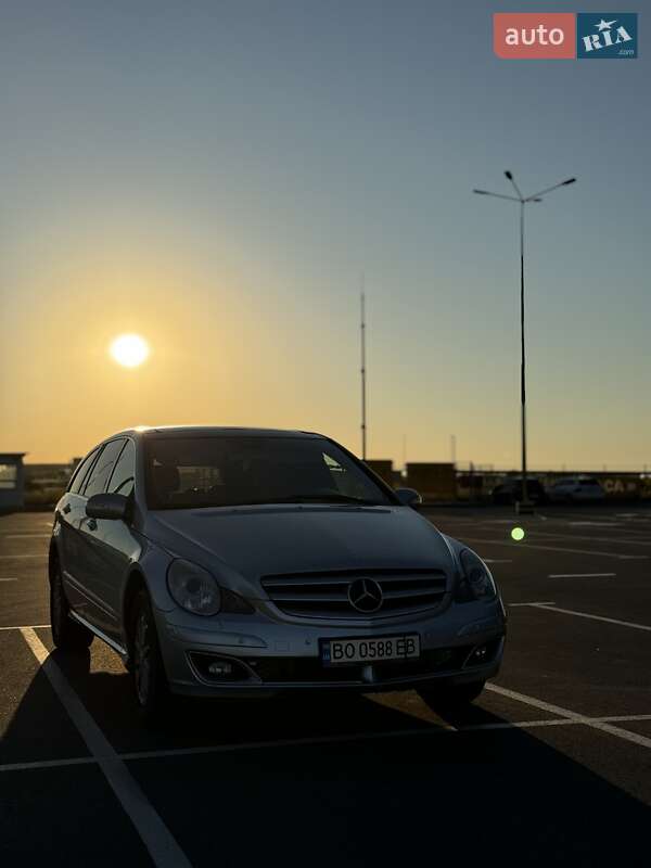 Универсал Mercedes-Benz R-Class 2005 в Яворове