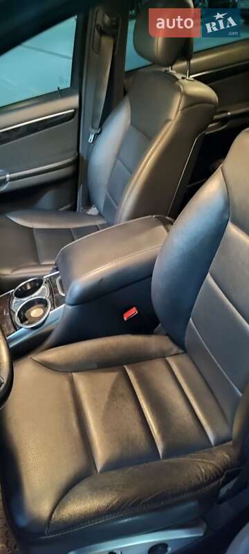 Универсал Mercedes-Benz R-Class 2011 в Львове