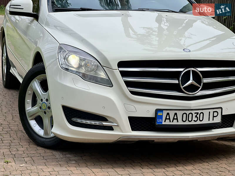 Минивэн Mercedes-Benz R-Class 2011 в Киеве