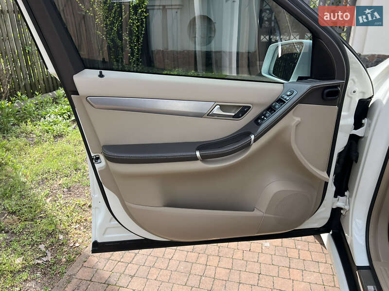 Минивэн Mercedes-Benz R-Class 2011 в Киеве