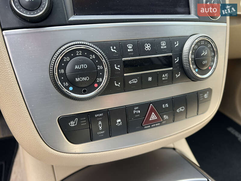 Минивэн Mercedes-Benz R-Class 2011 в Киеве