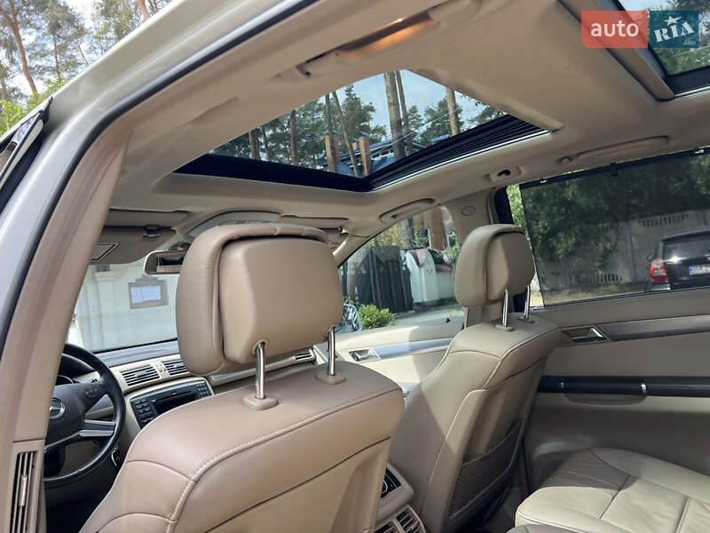 Минивэн Mercedes-Benz R-Class 2011 в Киеве