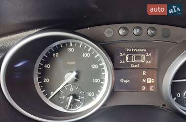 Минивэн Mercedes-Benz R-Class 2012 в 
