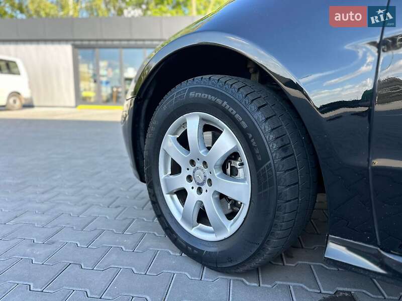 Минивэн Mercedes-Benz R-Class 2005 в Иваничах