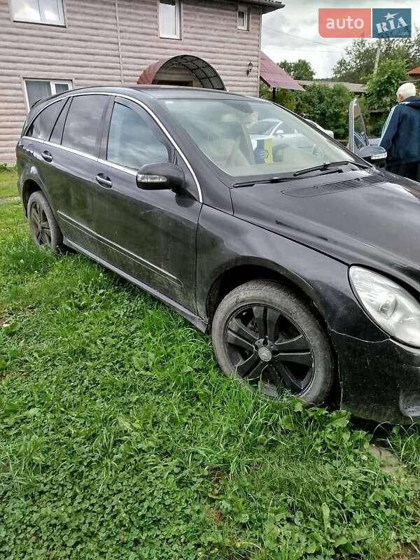 Минивэн Mercedes-Benz R-Class 2008 в 