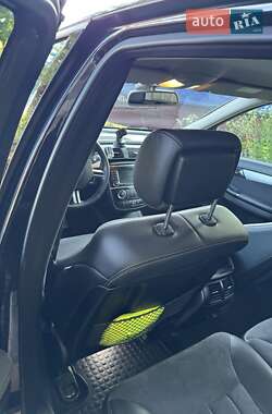 Минивэн Mercedes-Benz R-Class 2008 в 
