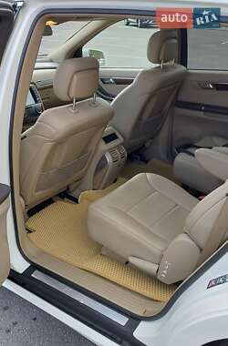 Минивэн Mercedes-Benz R-Class 2010 в 