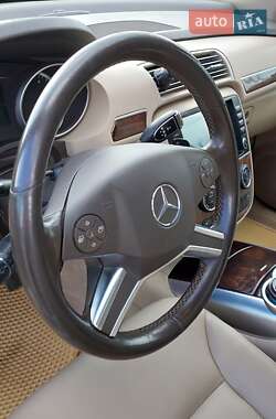 Минивэн Mercedes-Benz R-Class 2010 в 