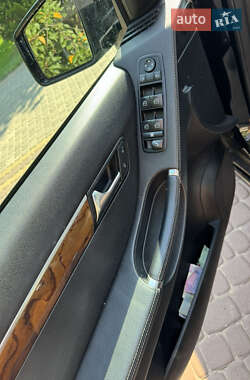 Минивэн Mercedes-Benz R-Class 2012 в 