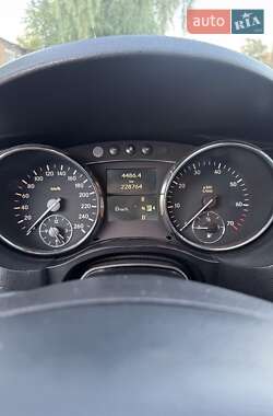 Мінівен Mercedes-Benz R-Class 2006 в 