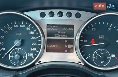 Мінівен Mercedes-Benz R-Class 2006 в 