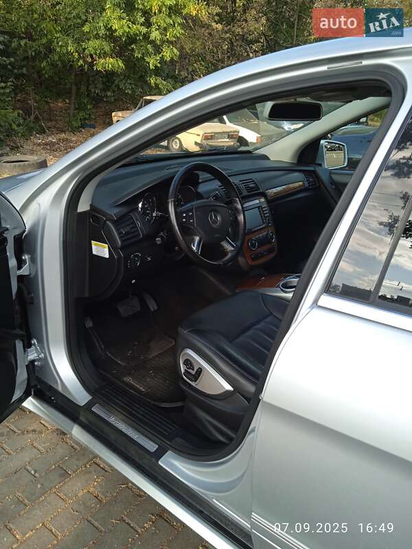 Мінівен Mercedes-Benz R-Class 2011 в Києві