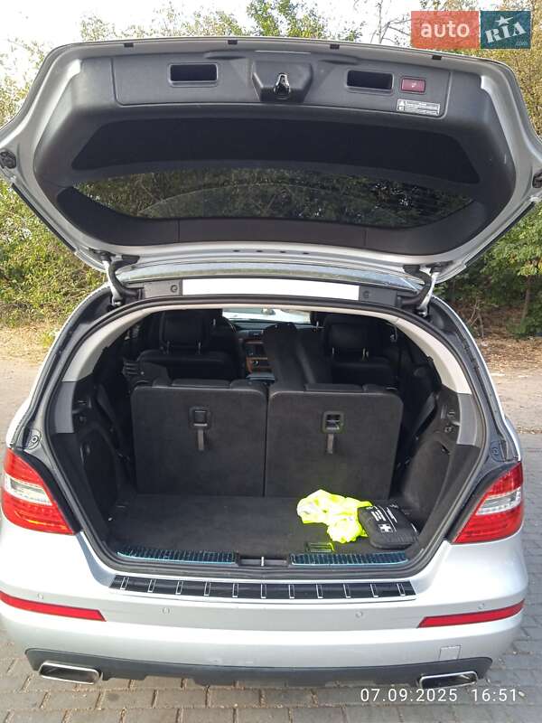 Мінівен Mercedes-Benz R-Class 2011 в Києві