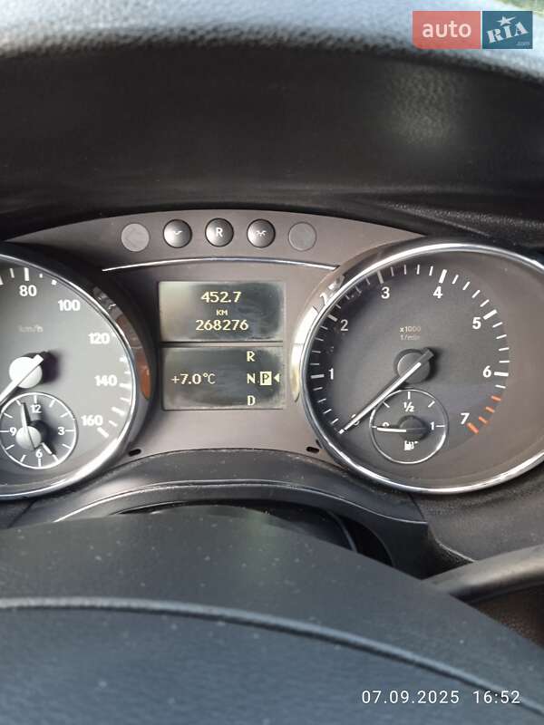 Мінівен Mercedes-Benz R-Class 2011 в Києві
