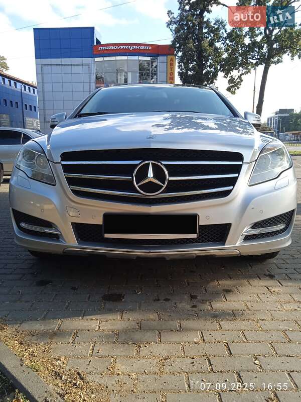 Мінівен Mercedes-Benz R-Class 2011 в Києві