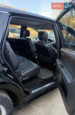 Минивэн Mercedes-Benz R-Class 2011 в 