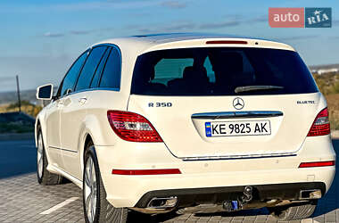 Минивэн Mercedes-Benz R-Class 2012 в 