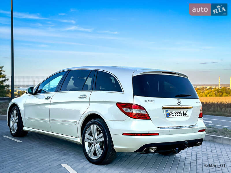 Мінівен Mercedes-Benz R-Class 2012 в Дніпрі
