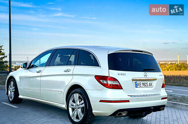 Минивэн Mercedes-Benz R-Class 2012 в 