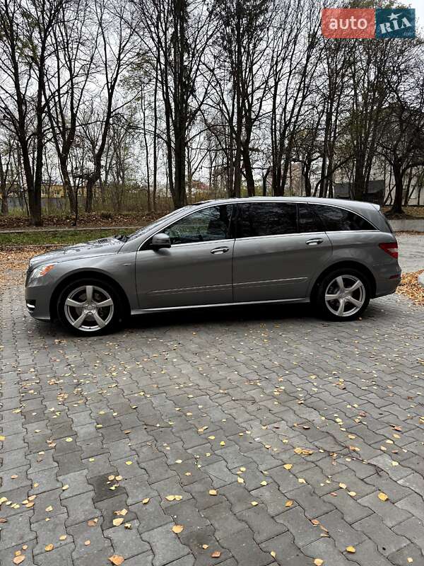 Мінівен Mercedes-Benz R-Class 2012 в Тернополі