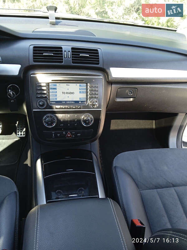 Минивэн Mercedes-Benz R-Class 2009 в Великодолинском