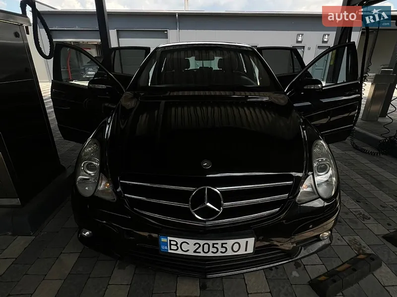 Mercedes-Benz R-Class