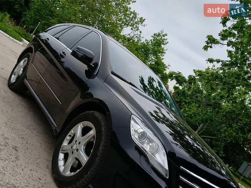 Mercedes-Benz R-Class