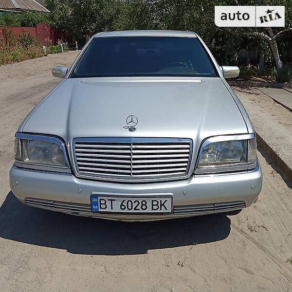 Mercedes-Benz S 320