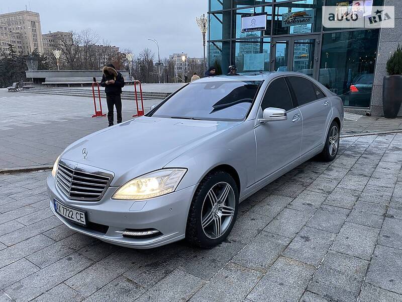 Auto Ria Prodam Mersedes Benc S 500 2010 Gaz Benzin 5 5 Sedan Bu V Harkove Cena 21000