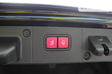 Седан Mercedes-Benz S-Class 2012 в 