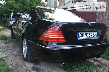 Седан Mercedes-Benz S-Class 2000 в Ровно