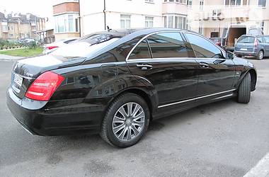 Седан Mercedes-Benz S-Class 2012 в Виннице