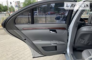 Седан Mercedes-Benz S-Class 2006 в 