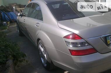 Седан Mercedes-Benz S-Class 2006 в Чернигове